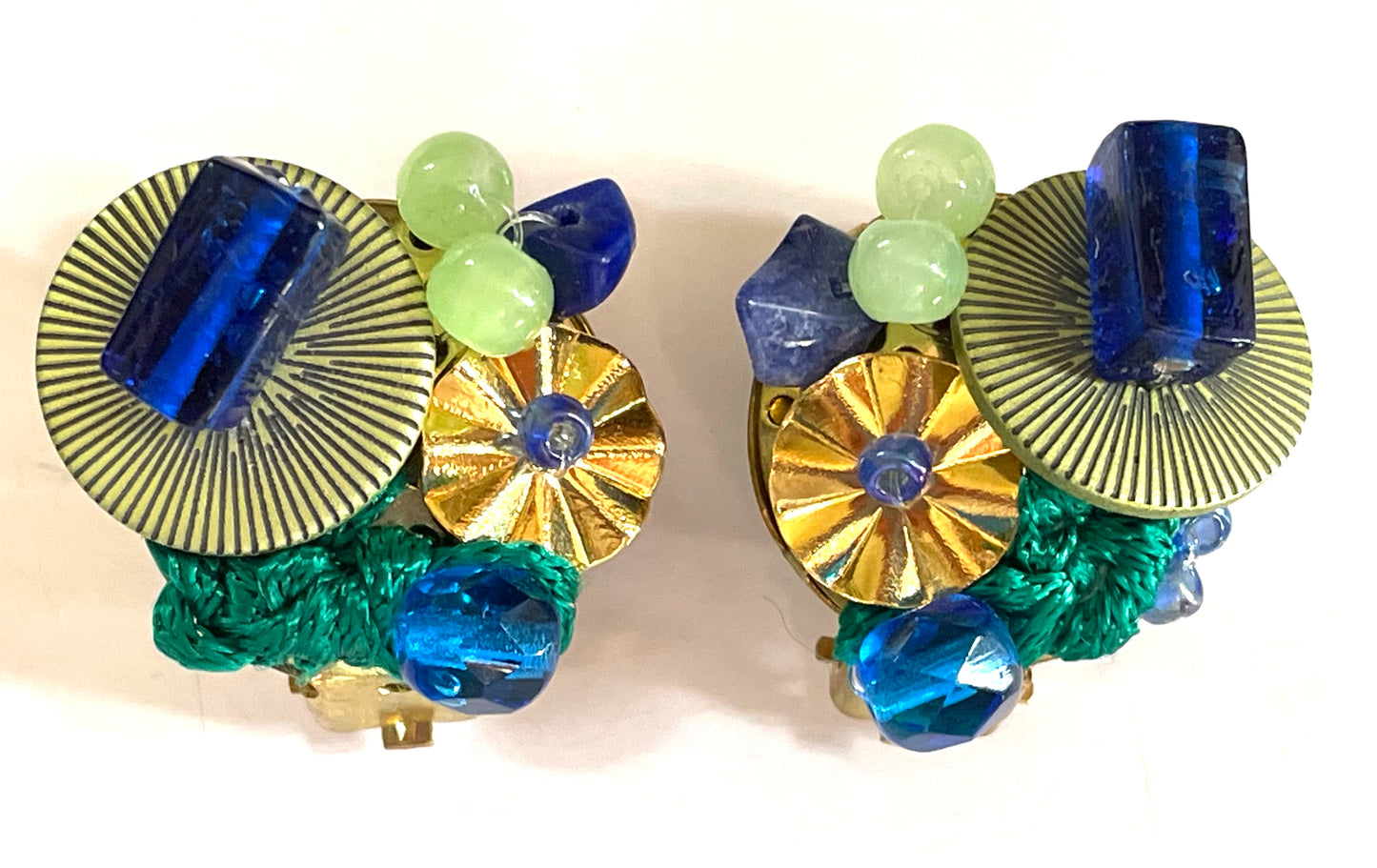 BÉNÉTY clip-on earrings