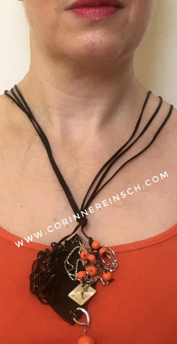 CINDY vinyl necklace long pendant